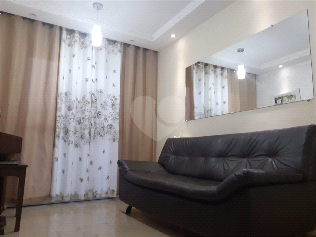 APARTAMENTO em SANTANA