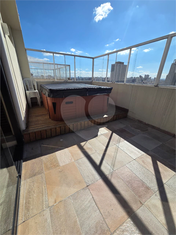 APARTAMENTO em TUCURUVI