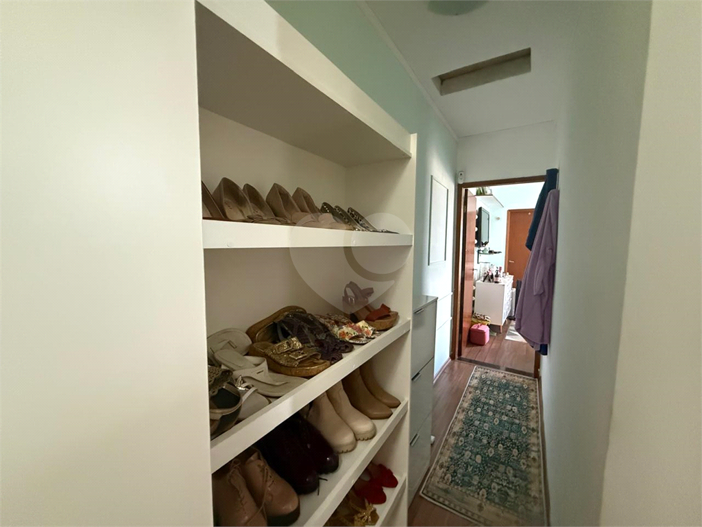 SOBRADO VILA CONSTANÇA  3 SUÍTES 2 VAGAS PISCINA ÁREA GOURMET REPLETO DE ARMÁRIOS