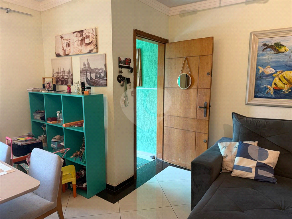 SOBRADO VILA CONSTANÇA  3 SUÍTES 2 VAGAS PISCINA ÁREA GOURMET REPLETO DE ARMÁRIOS