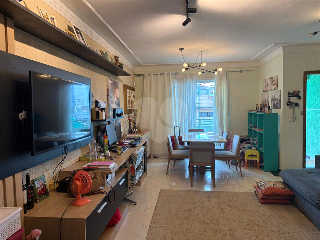 SOBRADO VILA CONSTANÇA  3 SUÍTES 2 VAGAS PISCINA ÁREA GOURMET REPLETO DE ARMÁRIOS