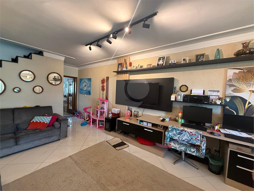 SOBRADO VILA CONSTANÇA  3 SUÍTES 2 VAGAS PISCINA ÁREA GOURMET REPLETO DE ARMÁRIOS