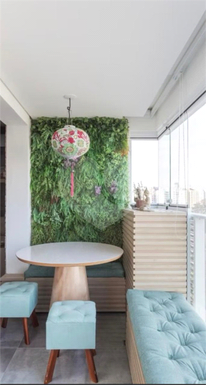 42m² com 1 vaga de garagem