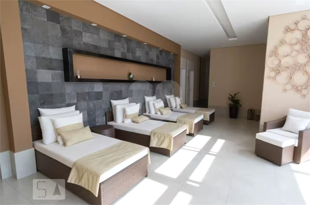 42m² com 1 vaga de garagem