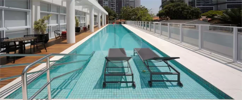 42m² com 1 vaga de garagem