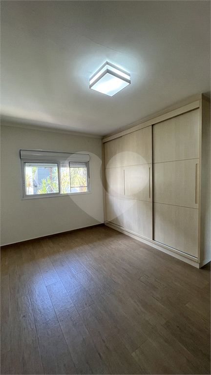 Sobrado em condominio de luxo