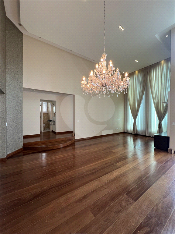 Sobrado em condominio de luxo