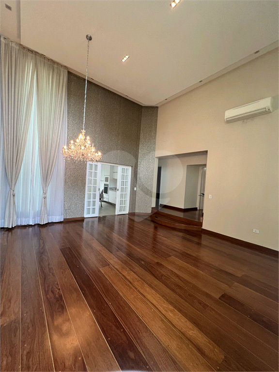 Sobrado em condominio de luxo