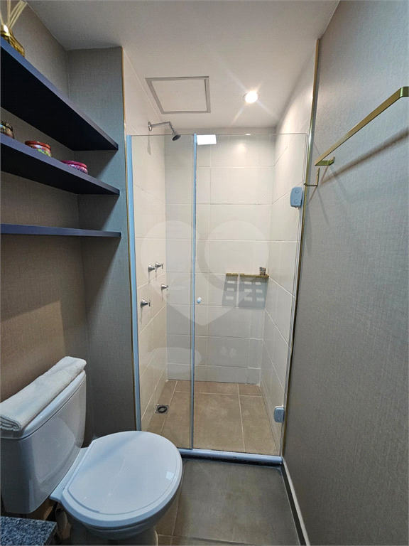 Apartamento Mobiliado a Venda no Campo Belo