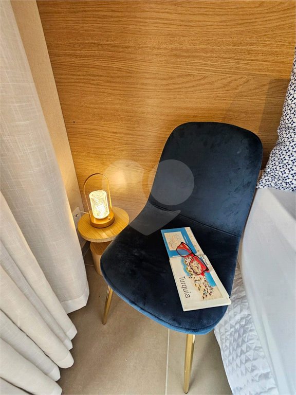 Apartamento Mobiliado a Venda no Campo Belo