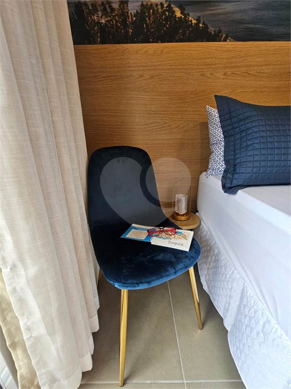 Apartamento Mobiliado a Venda no Campo Belo