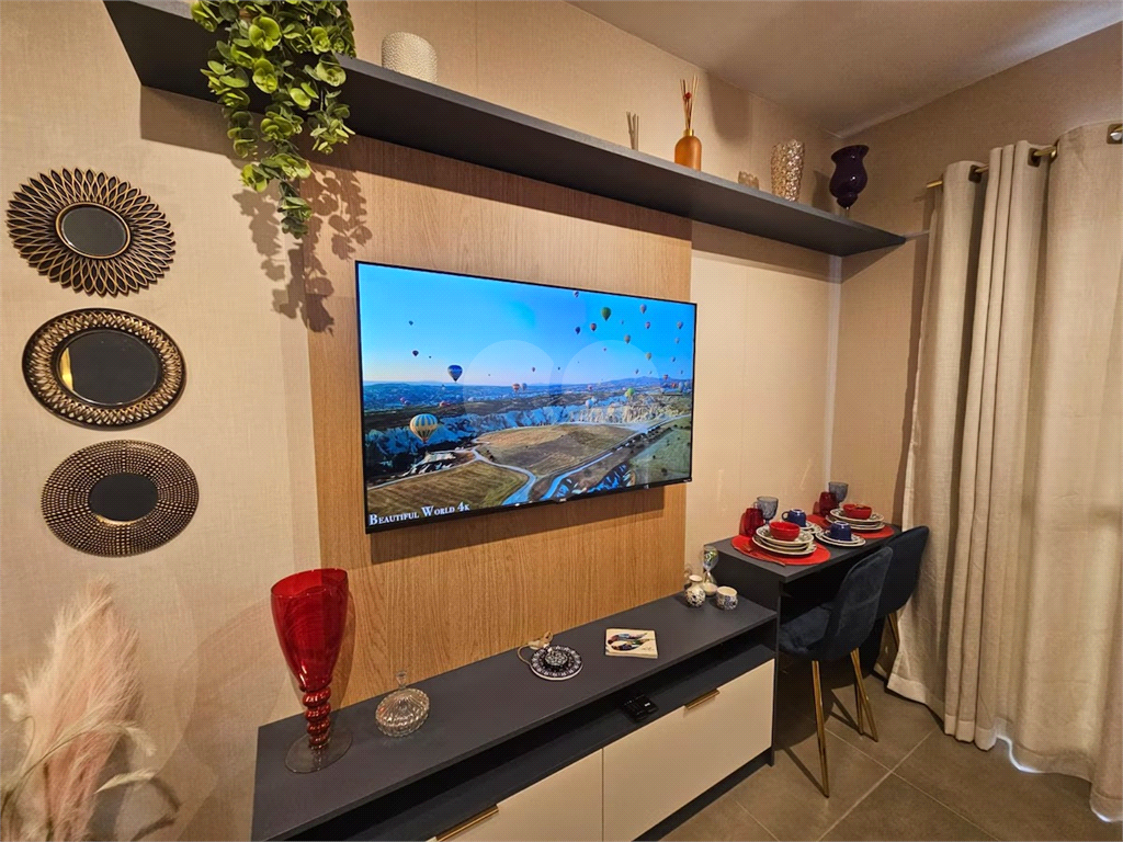 Apartamento Mobiliado a Venda no Campo Belo