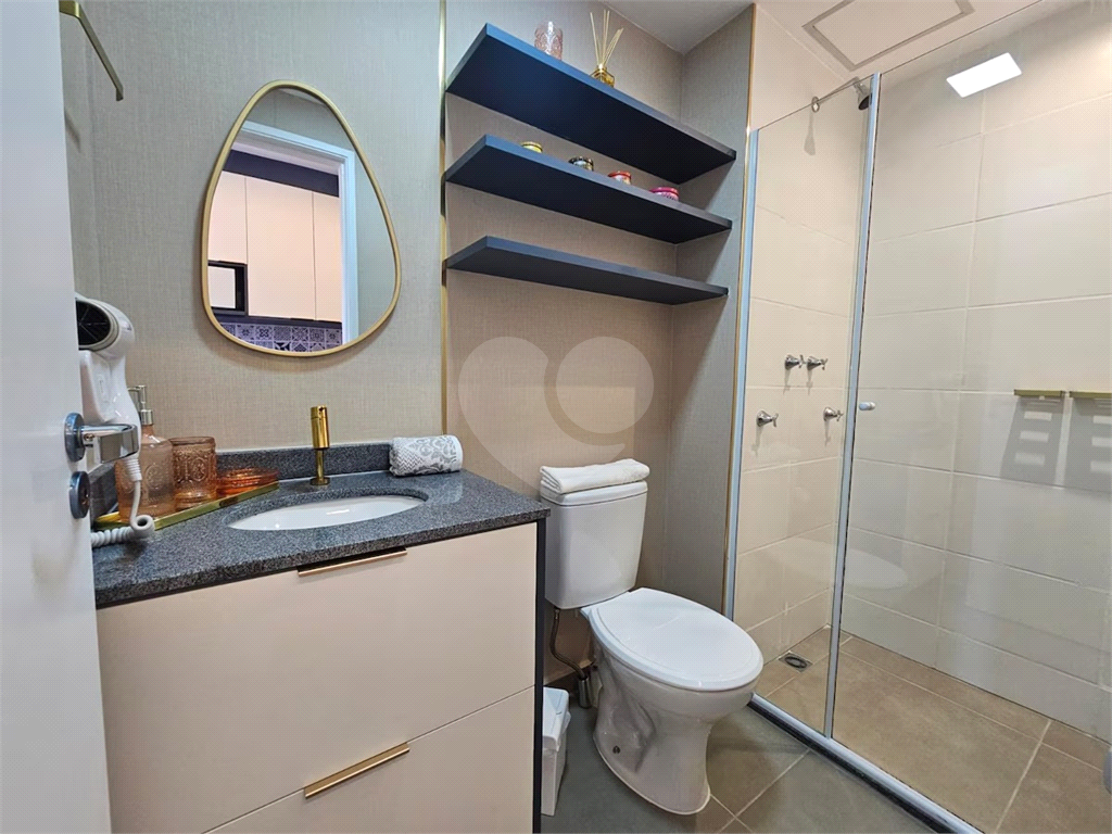 Apartamento Mobiliado a Venda no Campo Belo