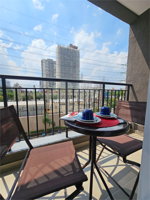 Apartamento Mobiliado a Venda no Campo Belo