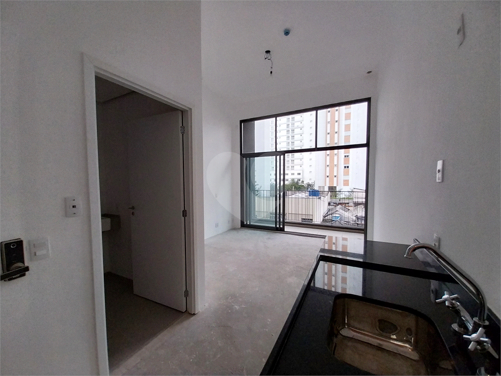 Apartamento studio com 26m² à venda em Pinheiros