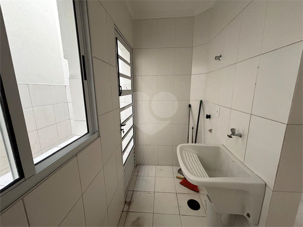 Sobrado em condomínio fechado