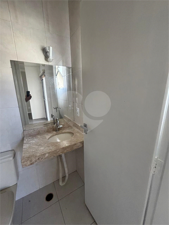 Sobrado em condomínio fechado