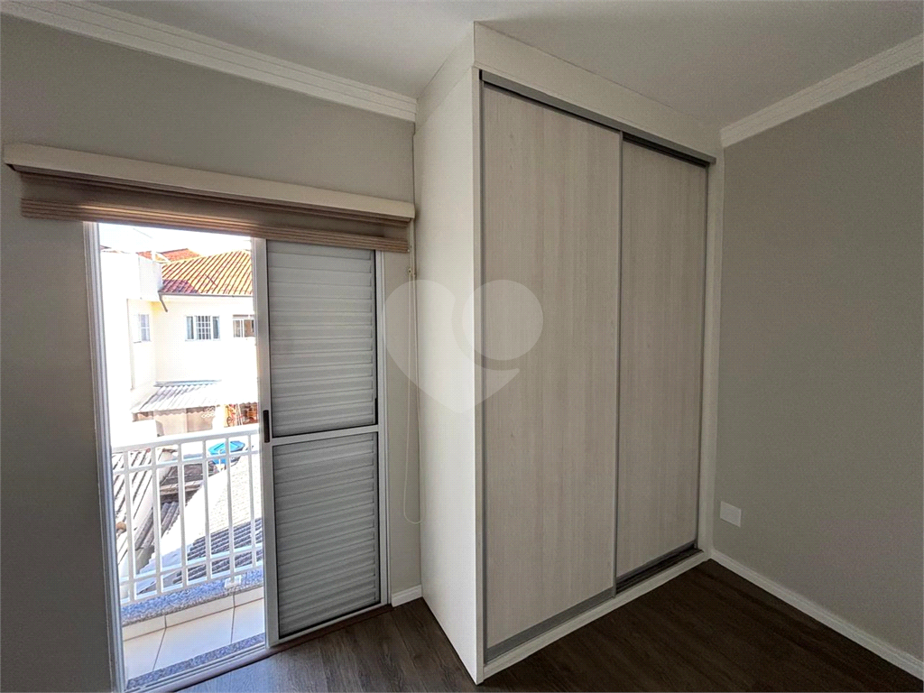 Sobrado em condomínio fechado