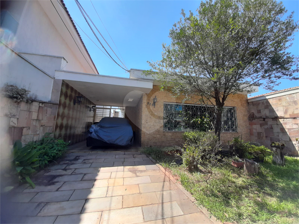 Casa terrea para venda no bairro Palmas do Tremembe.