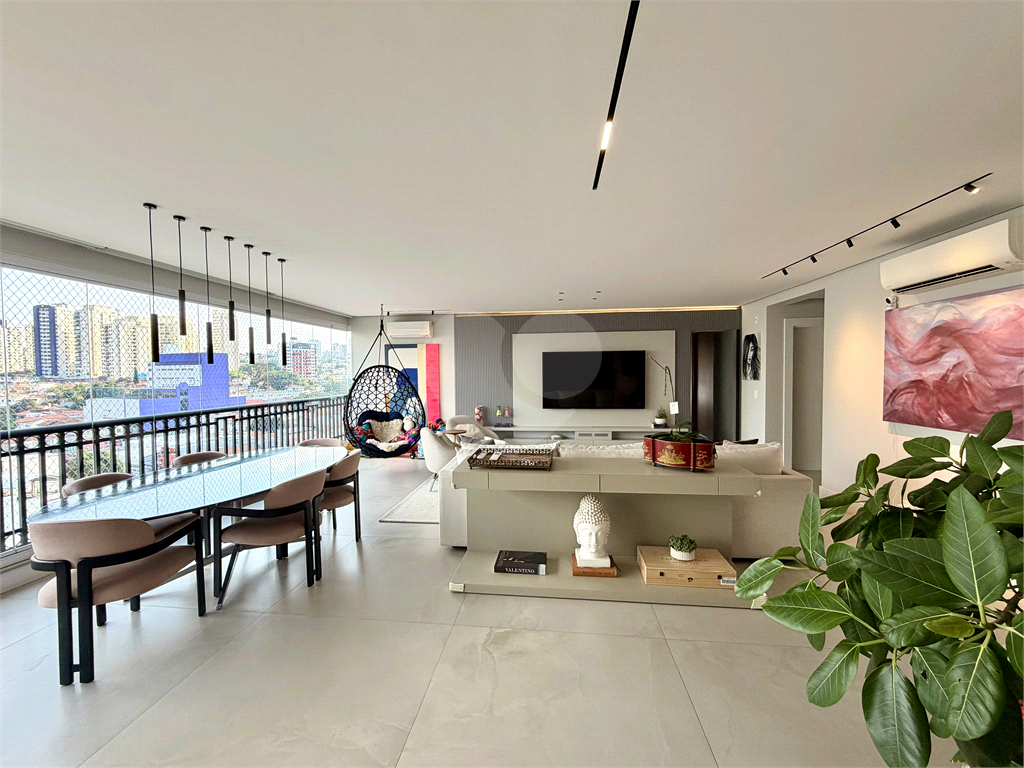 Apartamento de Alto Padrão com 3 Suítes | 164m² | 3 Vagas – Vila Romana