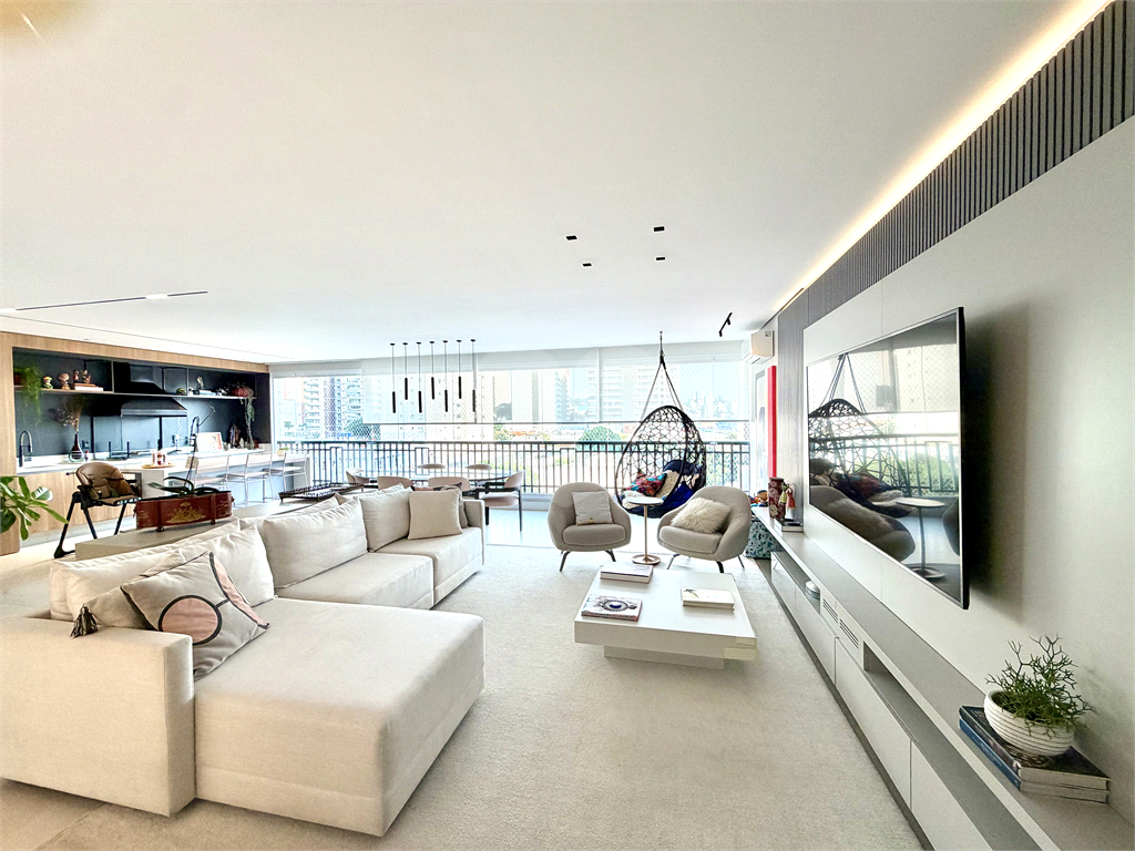 Apartamento de Alto Padrão com 3 Suítes | 164m² | 3 Vagas – Vila Romana