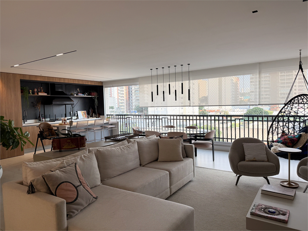 Apartamento de Alto Padrão com 3 Suítes | 164m² | 3 Vagas – Vila Romana