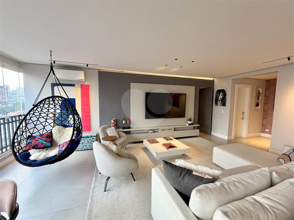 Apartamento de Alto Padrão com 3 Suítes | 164m² | 3 Vagas – Vila Romana