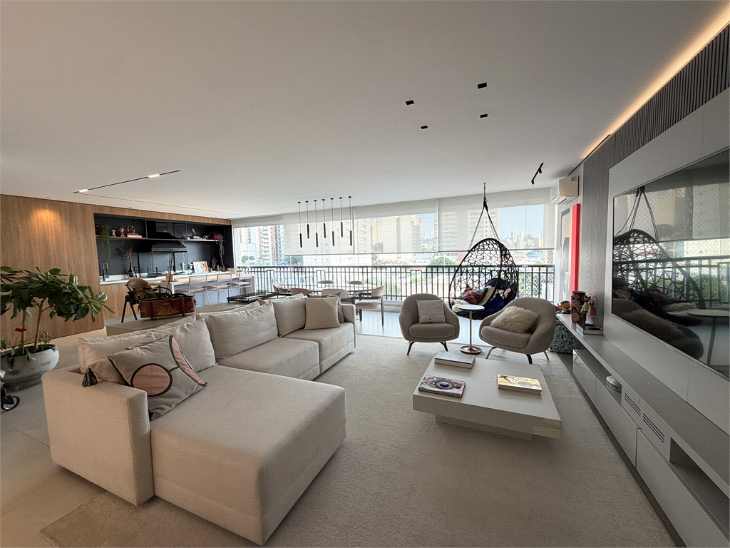 Apartamento de Alto Padrão com 3 Suítes | 164m² | 3 Vagas – Vila Romana