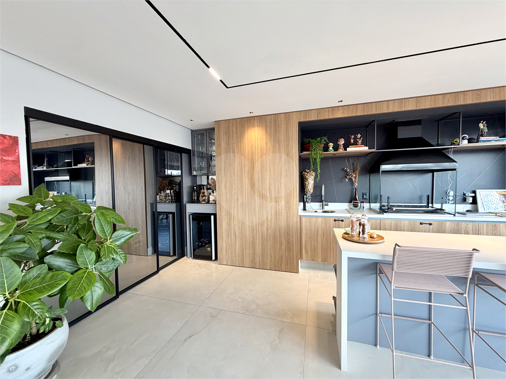 Apartamento de Alto Padrão com 3 Suítes | 164m² | 3 Vagas – Vila Romana