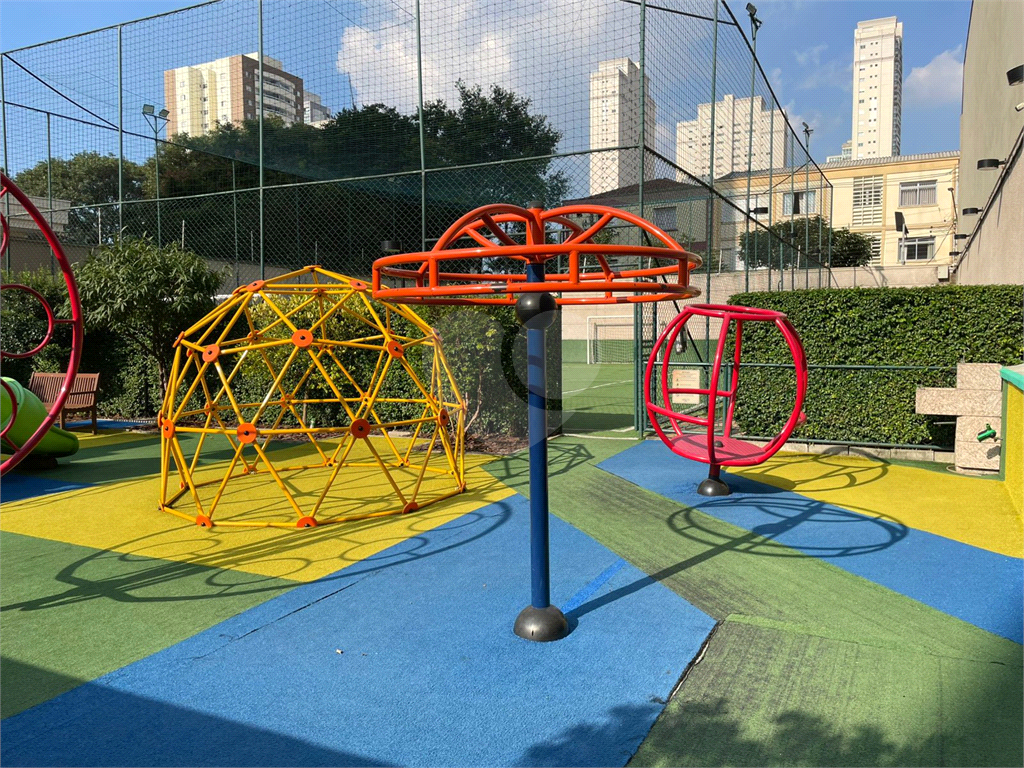 Apartamento de Alto Padrão com 3 Suítes | 164m² | 3 Vagas – Vila Romana