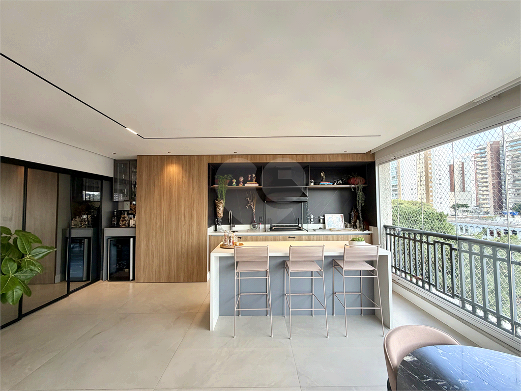 Apartamento de Alto Padrão com 3 Suítes | 164m² | 3 Vagas – Vila Romana