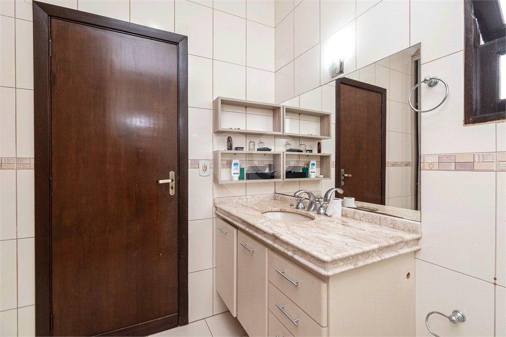 Oportunidade Única no Jardim Sapopemba: Prédio Misto com 620m² – Ideal para Sede de Empresa, Logística ou Uso Residencial Premium