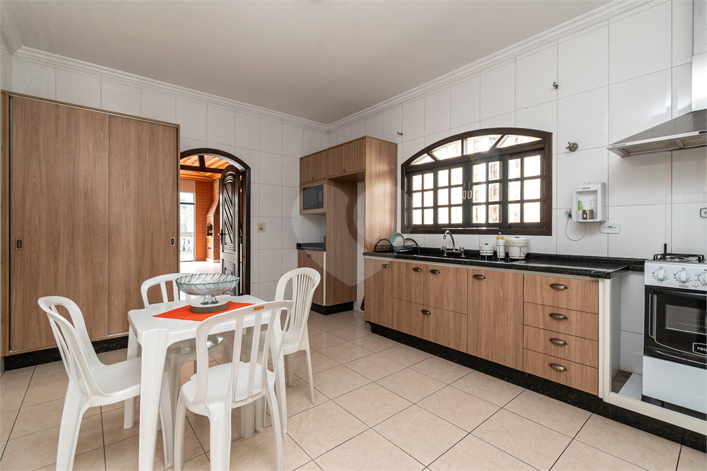 Oportunidade Única no Jardim Sapopemba: Prédio Misto com 620m² – Ideal para Sede de Empresa, Logística ou Uso Residencial Premium