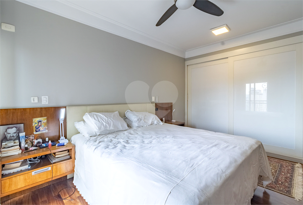 Design, Silêncio e Localização: O Ápice de Perdizes - São 230m² com 3 suítes e 5 vagas. Vista livre. 