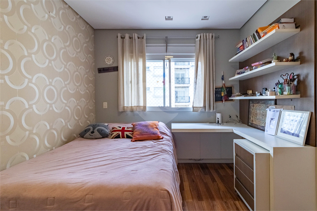 Design, Silêncio e Localização: O Ápice de Perdizes - São 230m² com 3 suítes e 5 vagas. Vista livre. 