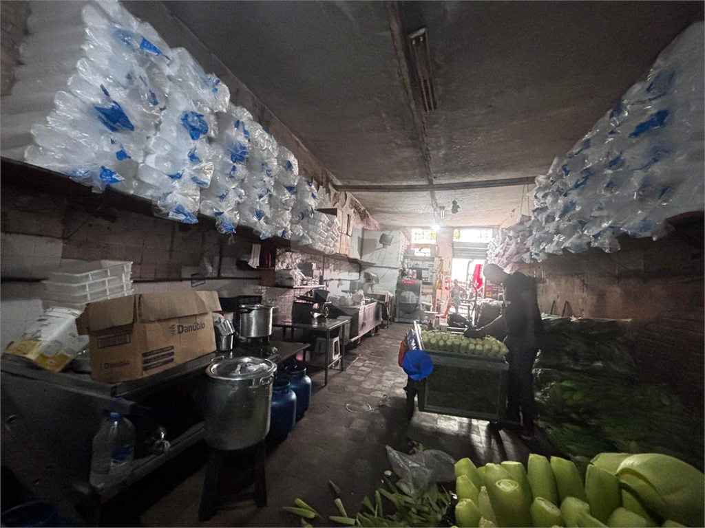 Salão comercial proximo ao mercado municipal 101 metros 