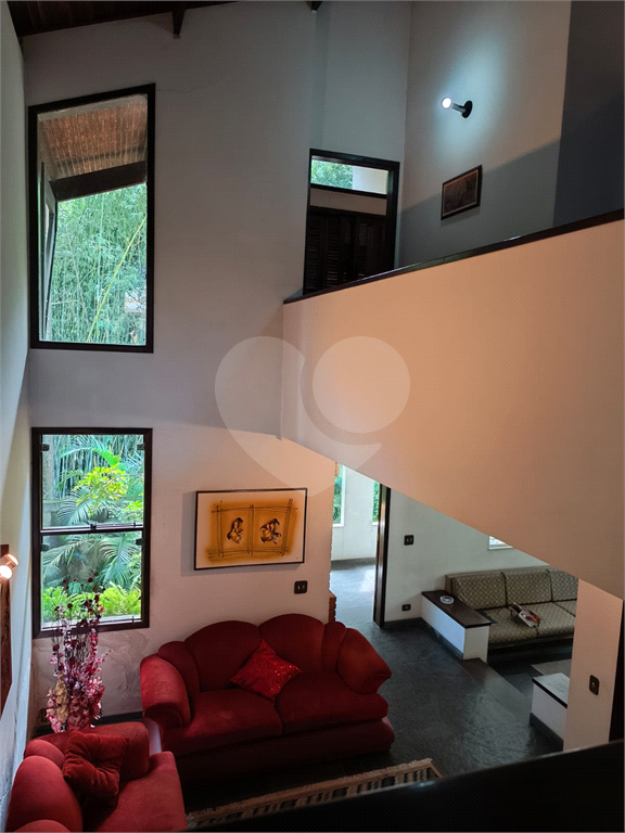 Sobrado amplo no Jardim Leonor de Barros – Excelente potencial!