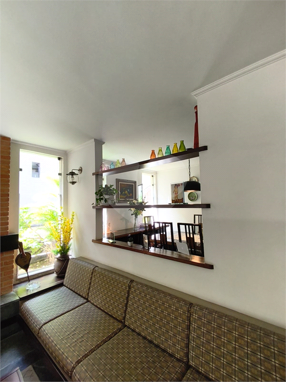 Sobrado amplo no Jardim Leonor de Barros – Excelente potencial!