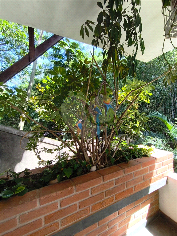 Sobrado amplo no Jardim Leonor de Barros – Excelente potencial!