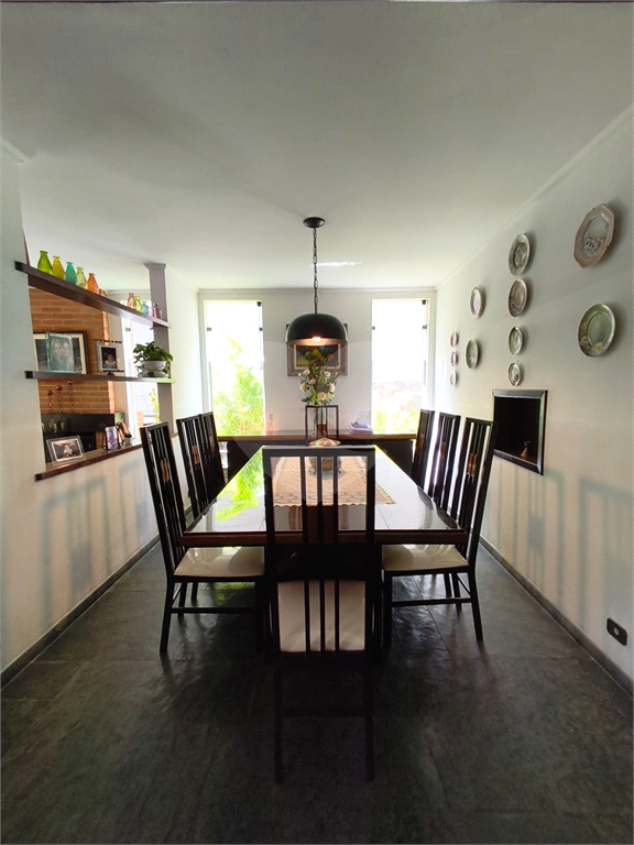 Sobrado amplo no Jardim Leonor de Barros – Excelente potencial!