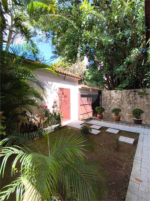 Sobrado amplo no Jardim Leonor de Barros – Excelente potencial!