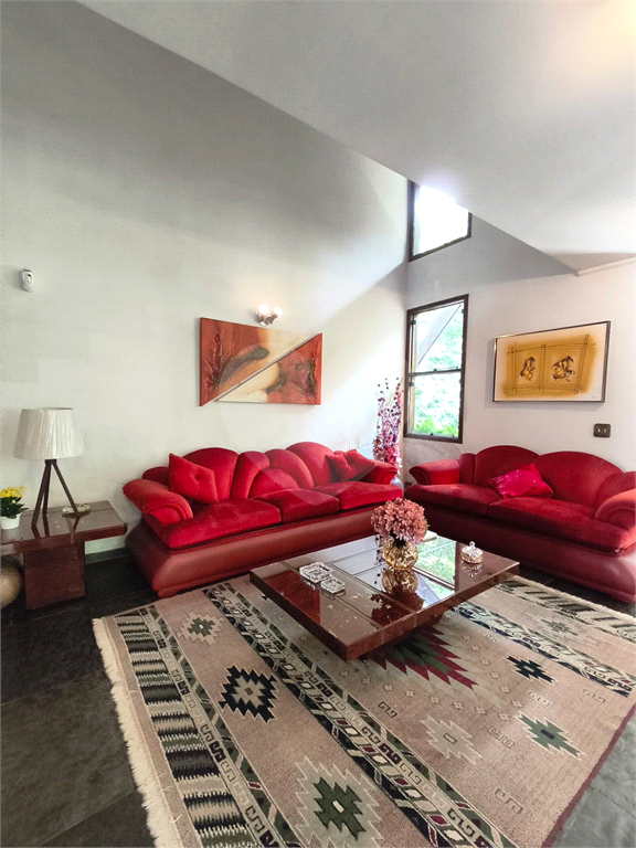 Sobrado amplo no Jardim Leonor de Barros – Excelente potencial!