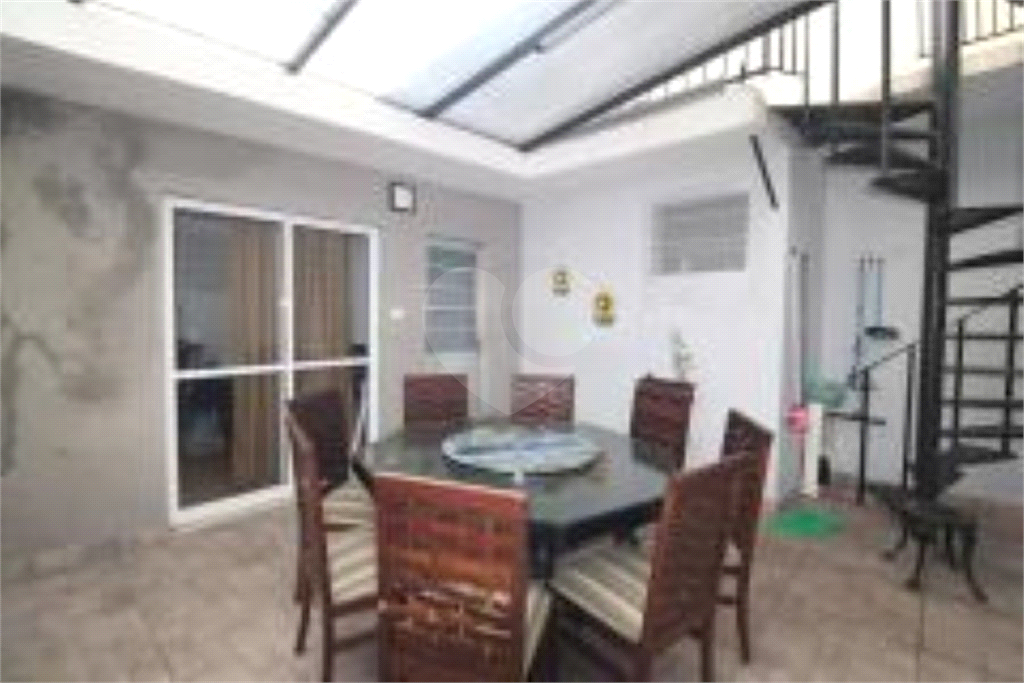 Casa à Venda no Mandaqui | 300 m² | 5 Dormitórios | Piscina | Rua Sem Saída | Localização Privilegiada