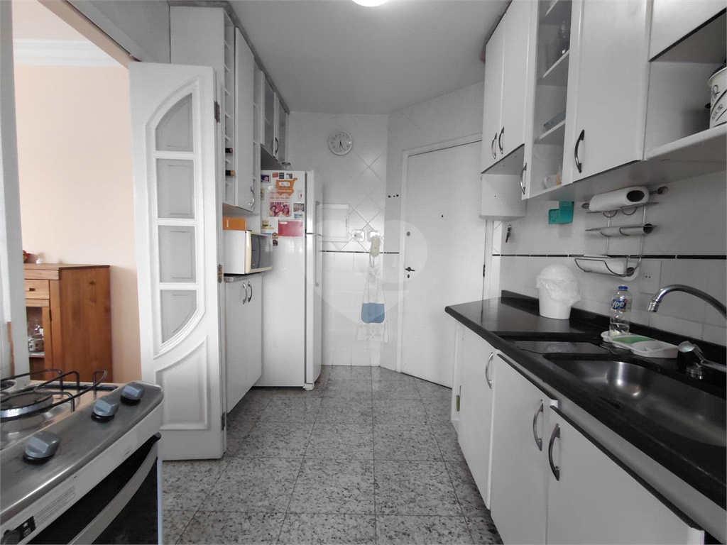 Imóvel de 80m² sala de estar 2 ambientes com varanda com 3 quartos, 1 suíte, piscina, churrasqueira, 1 vaga Vila Romana