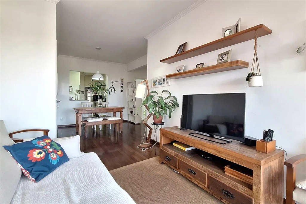 APARTAMENTO EM ALTO DE PINHEIROS COM 3 QUARTOS SENDO 1 SUITE