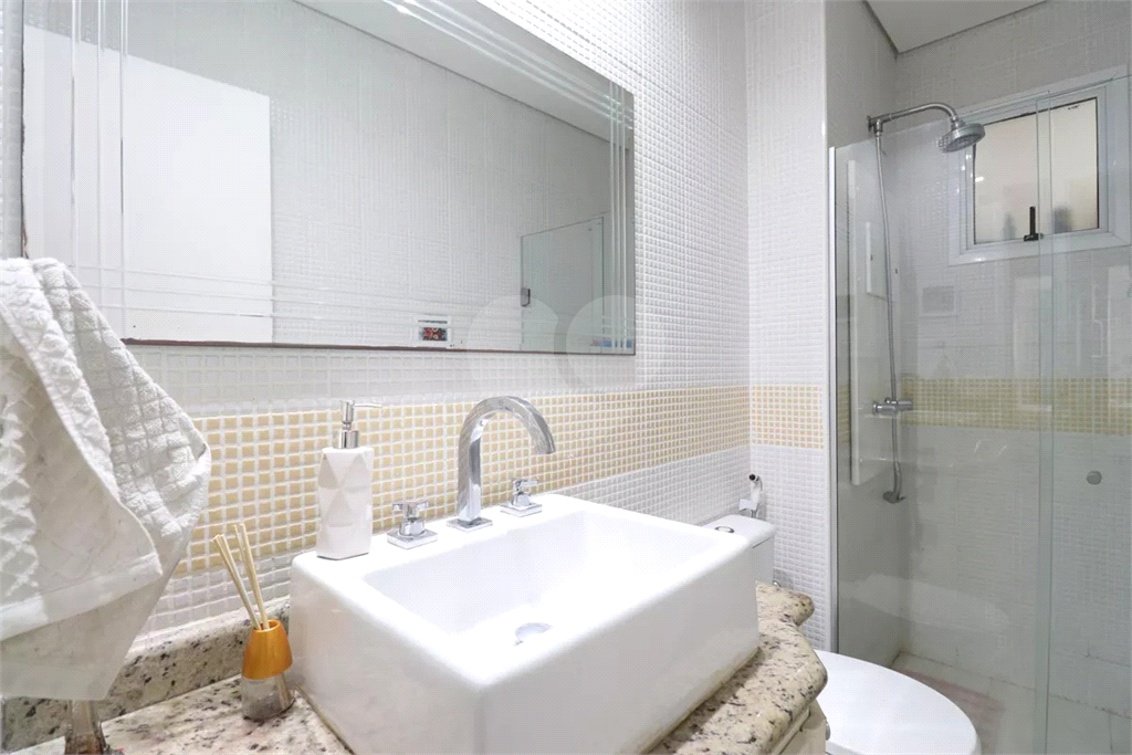 APARTAMENTO EM ALTO DE PINHEIROS COM 3 QUARTOS SENDO 1 SUITE