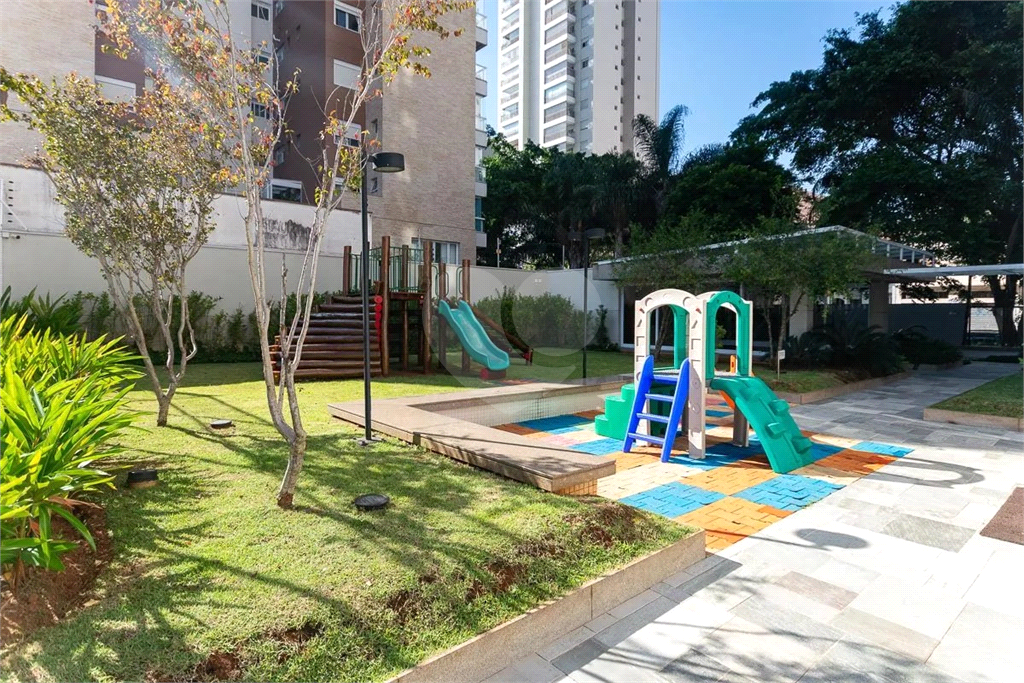 Apartamento Vila Romana 3 dormitórios, sendo 2 suítes 