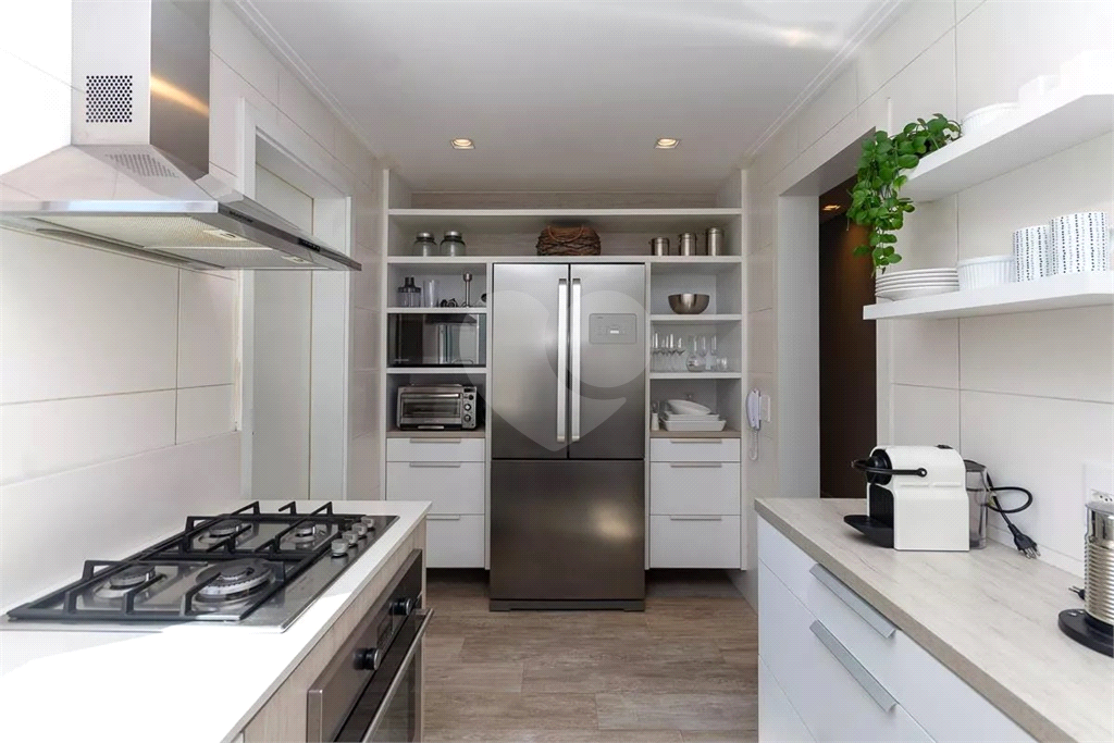 Apartamento Vila Romana 3 dormitórios, sendo 2 suítes 