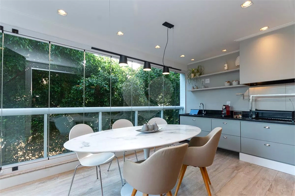 Apartamento Vila Romana 3 dormitórios, sendo 2 suítes 