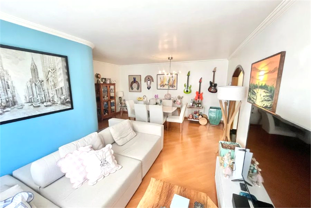 Apartamento à Venda | 123 m² | 3 dormitórios, 1 suíte | 2 vagas em Santana!